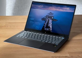 Top 5 Laptops With the Longest Battery Life in 2025