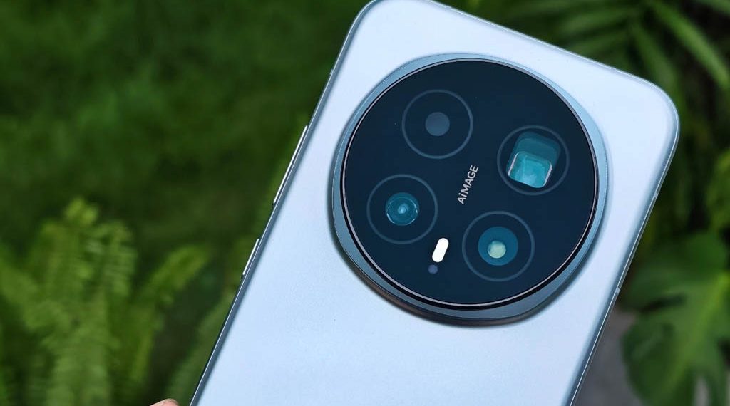 Honor Magic 8 Pro Live Images Reveal MagicOS 10