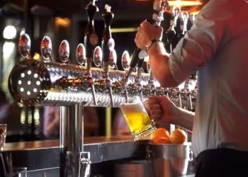Global Alcohol Consumption to Decline Sharply in 2025 – IWSR