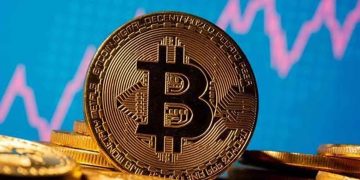 Bitcoin Dips Below $90,000 Amid AI Profit Concerns &Market Jitters
