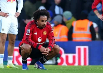 Michael Carrick Reacts to Joshua Zirkzee Display as Man United Squad Debate Intensifies