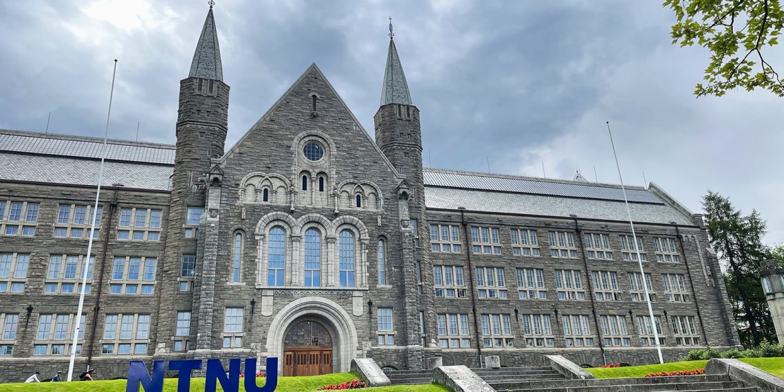 alt="NTNU Trondheim main building, iconic university campus in Norway for international students"
